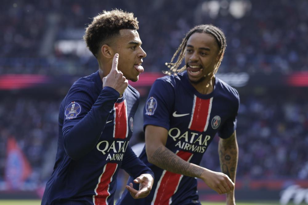 也是球迷们 也是球迷们